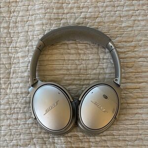 Bose Quiet comfort Wireless Headphones